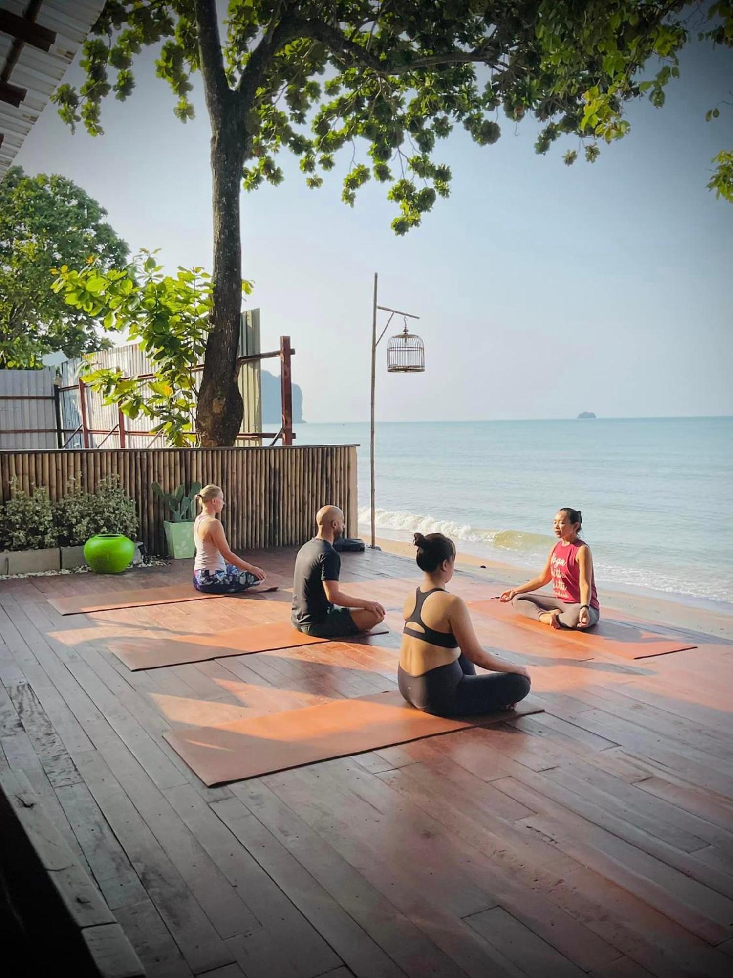 Fullmoon Beachresort Krabi Ao Nang Exterior photo